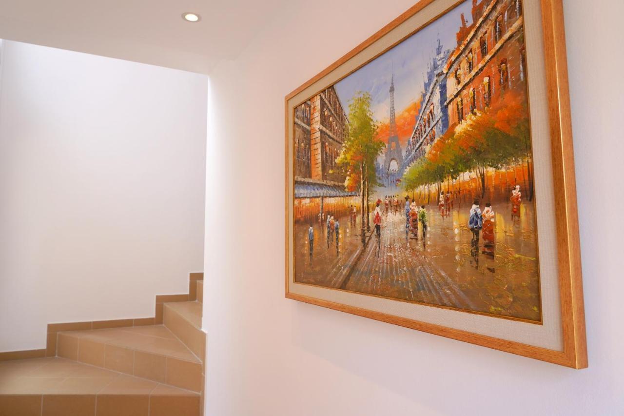 Shushi'S 1 Bedroom Central Apartment Plovdiv Ngoại thất bức ảnh